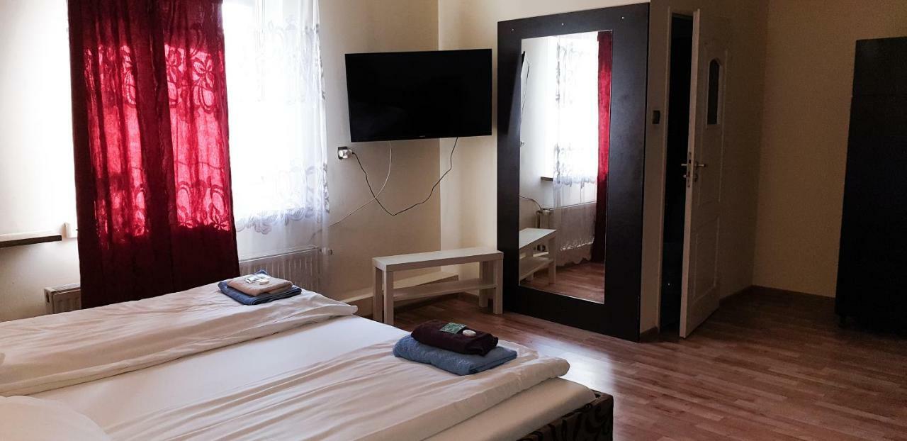 Etna - Hostel -Noclegi Rzeszów Exteriér fotografie